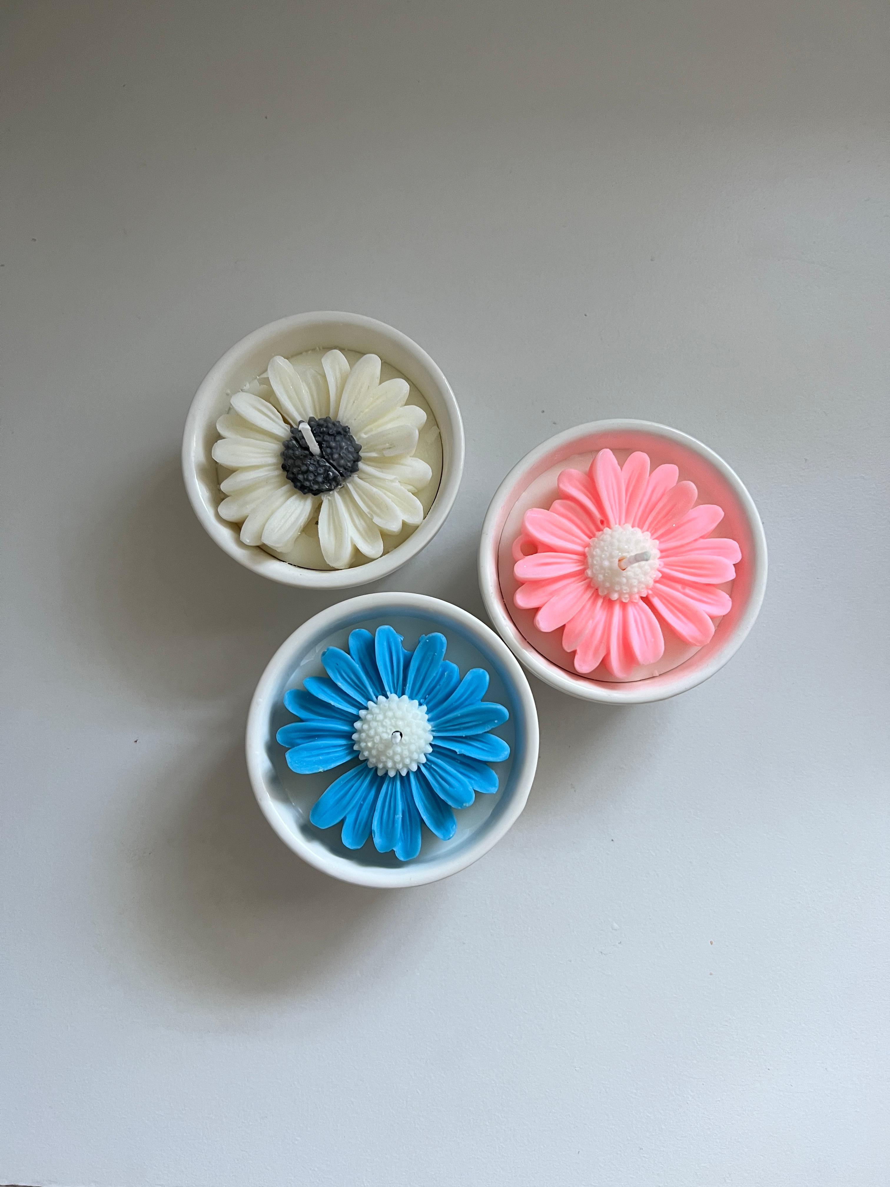 Daisy Flower Candle