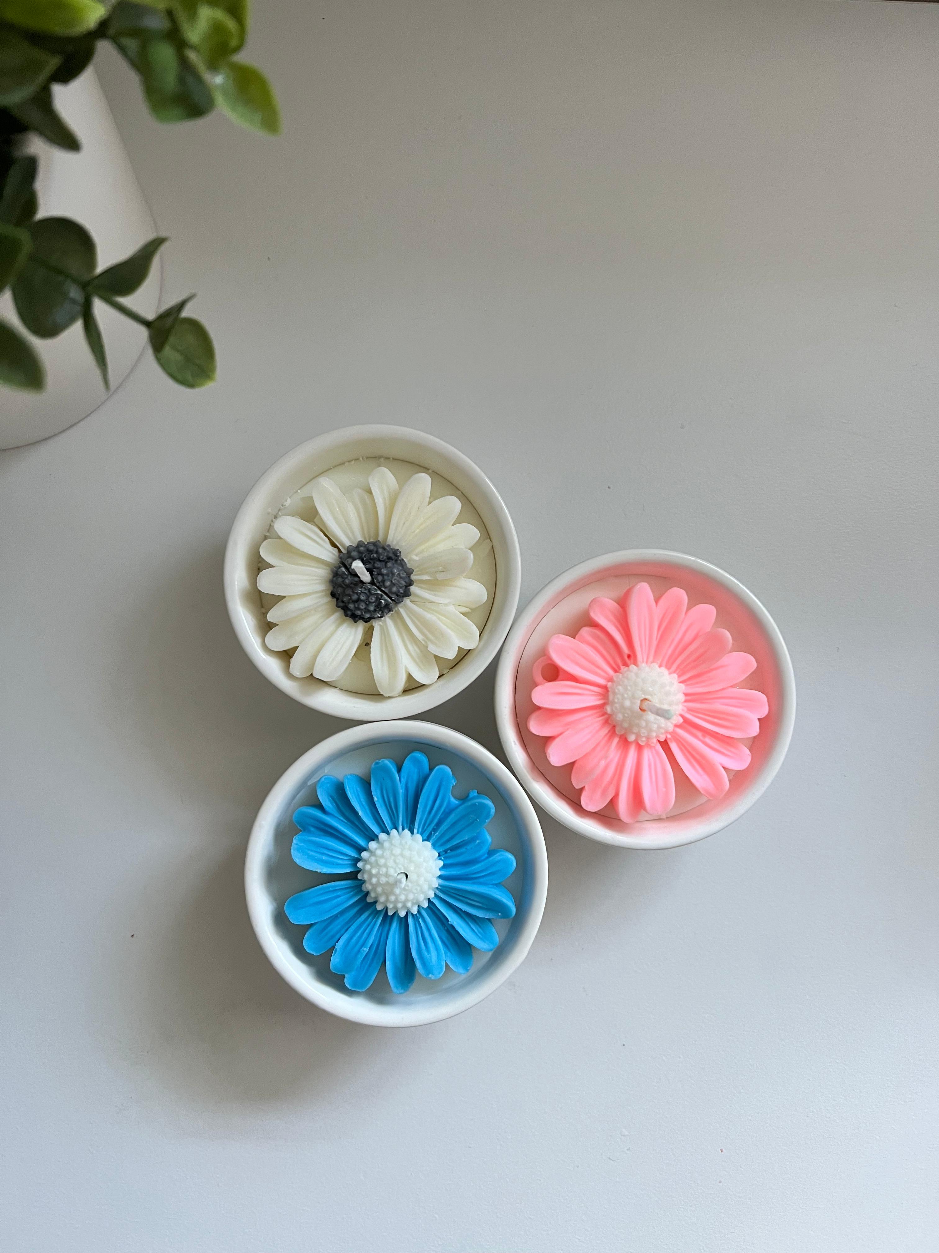 Daisy Flower Candle
