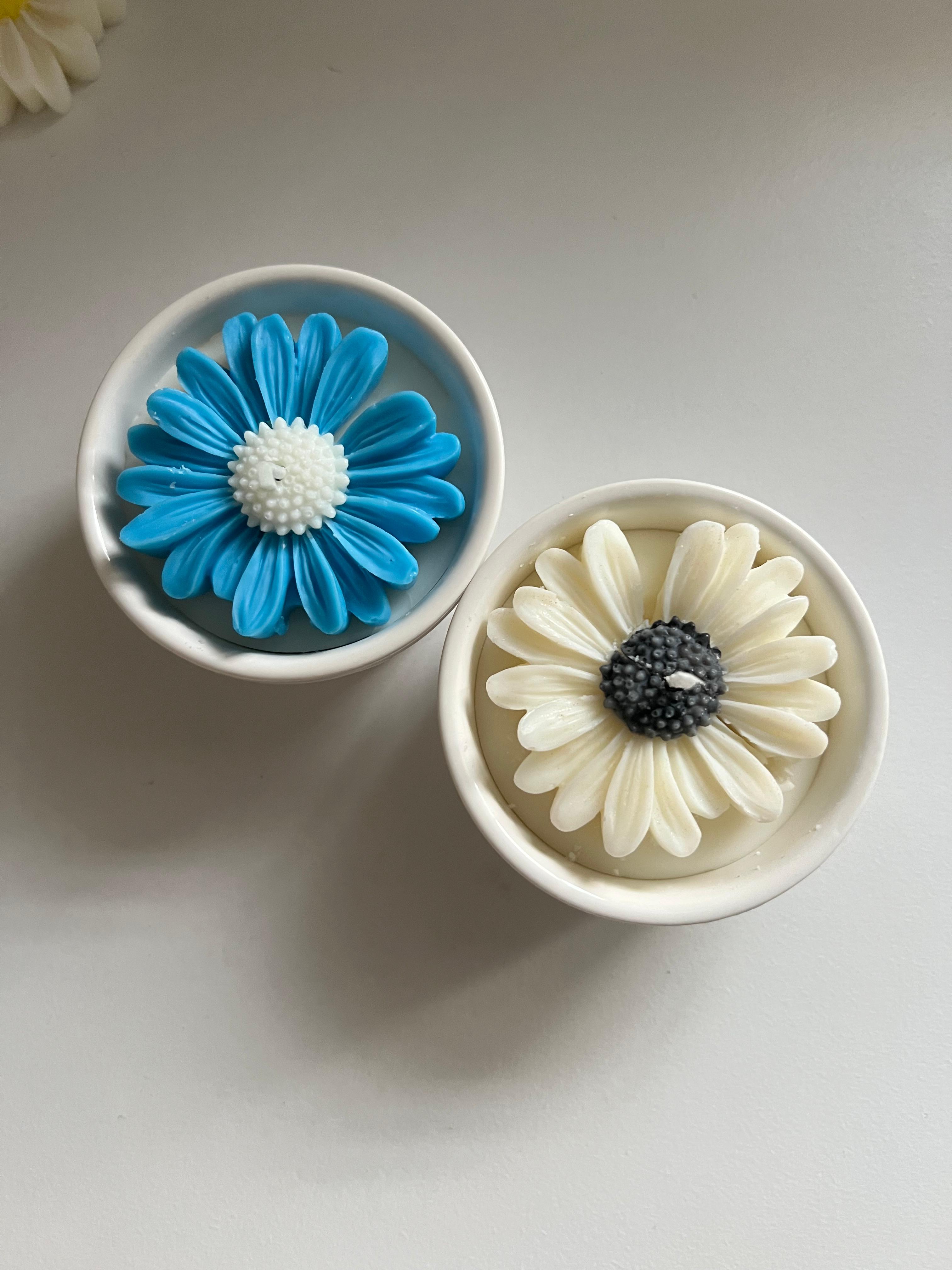 Daisy Flower Candle
