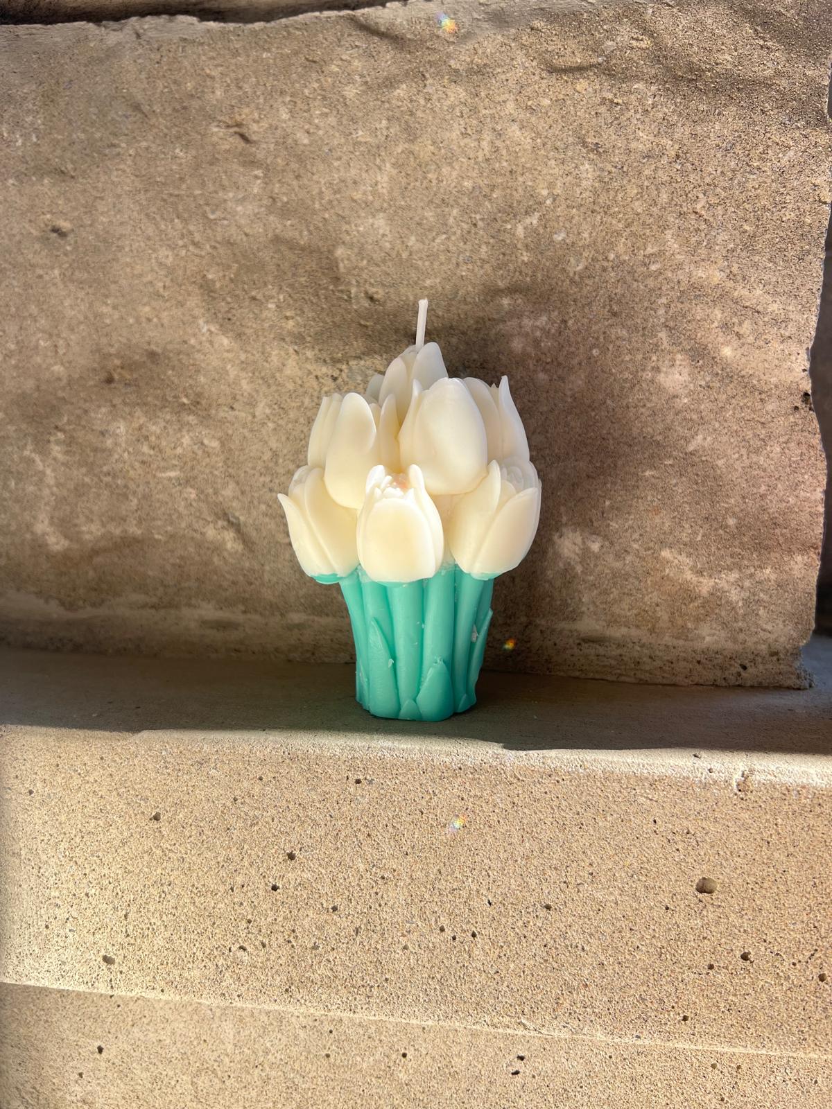 Tulip Candle