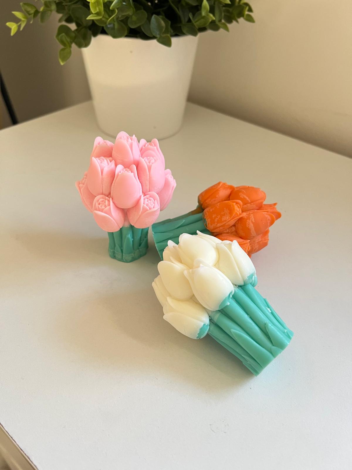 Tulip Candle