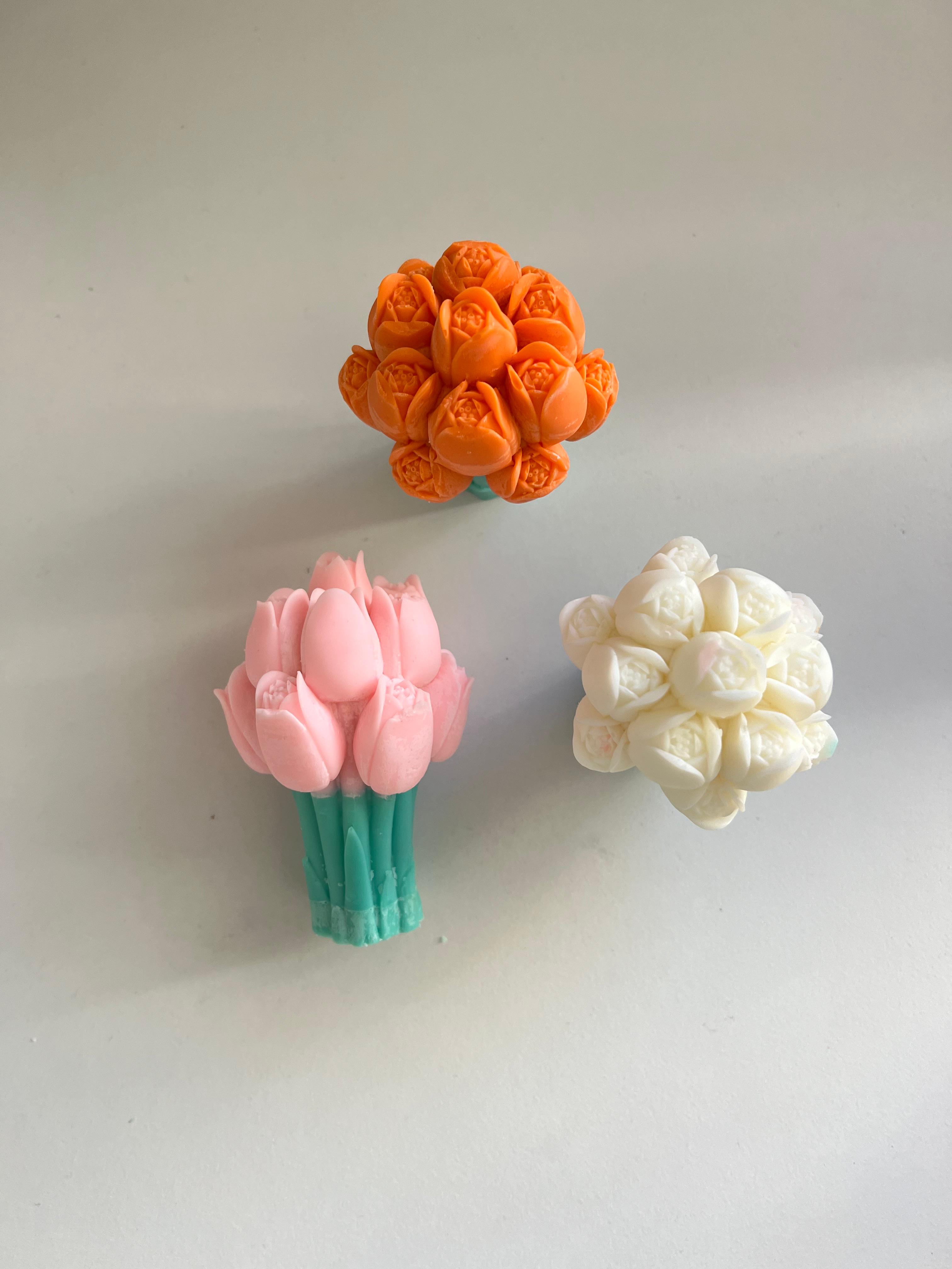 Tulip Candle